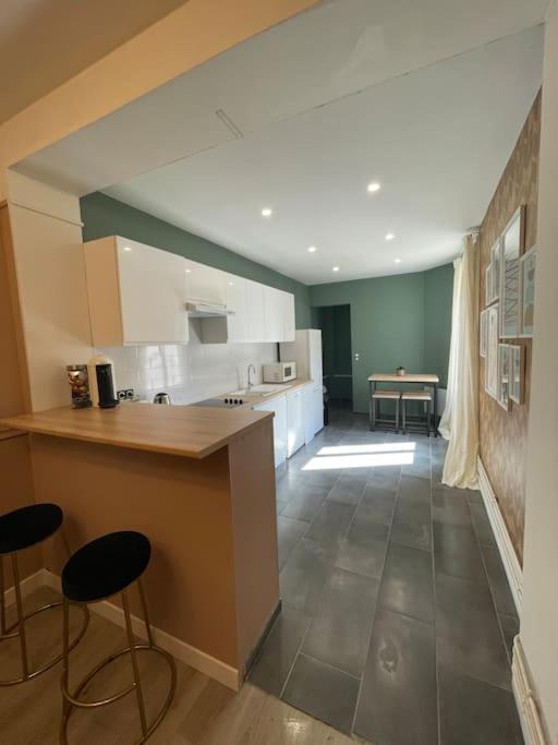 Appartement Spacieux A Deux Pas Du Centre رانس المظهر الخارجي الصورة